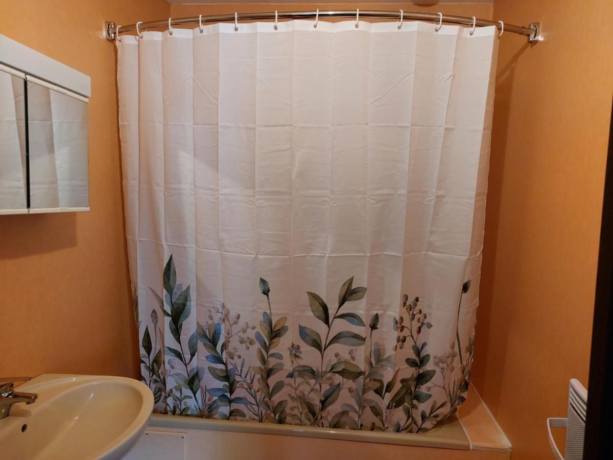 Chambre Familiale Treignac Екстериор снимка
